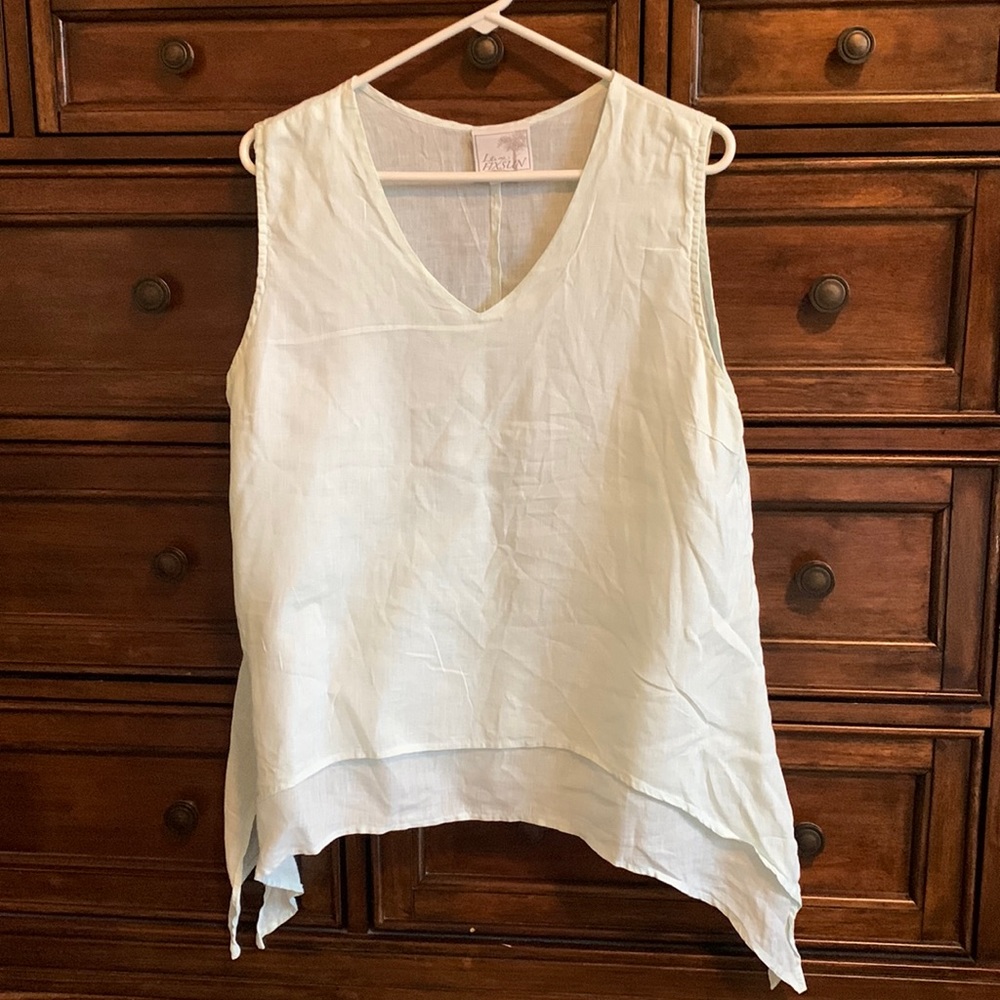 LA Fix Sun pale blue linen shirt